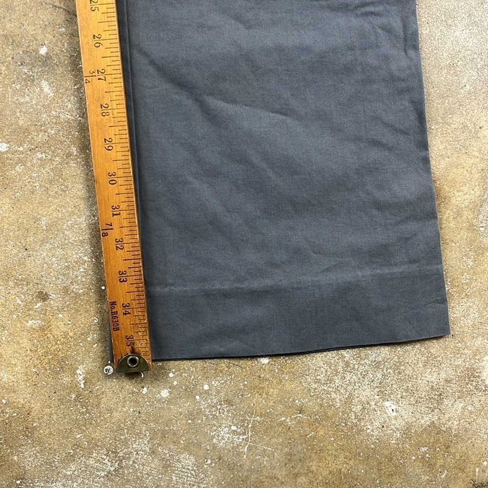 GAP Gray Chinos Versatile Cotton Blend
Size: 4 Tall - Picture 8 of 9